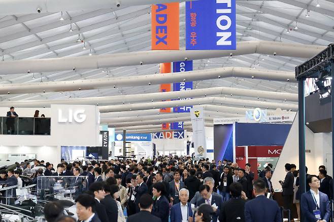 대한민국육군협회가 주최한 대한민국 국제방위산업전시회(KADEX)가 지난 2024년 10월 2~6일 충남 계룡시 계룡대 비상활주로에서 열렸다. (출처=KADEX 홈페이지)