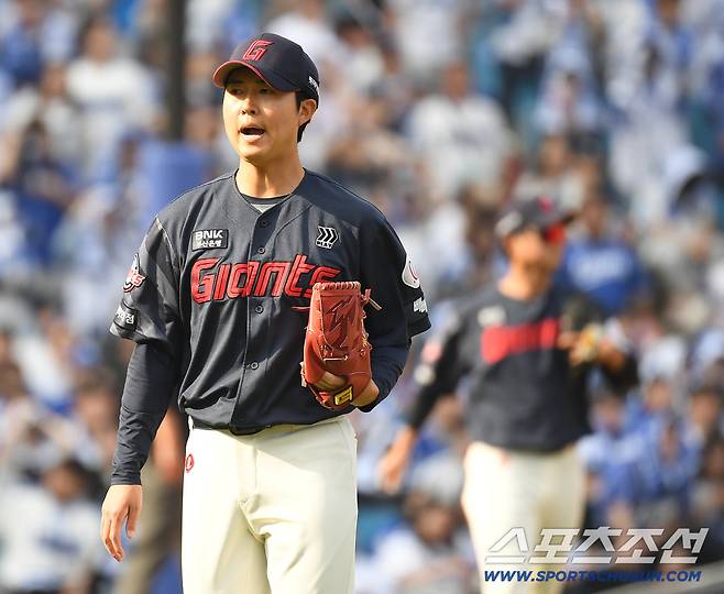 29일 대구 삼성라이온즈파크에서 열린 삼성과 롯데의 경기. 6회를 무실점으로 막아낸 롯데 쿄야마. 대구=송정헌 기자songs@sportschosun.com/2026.03.29/