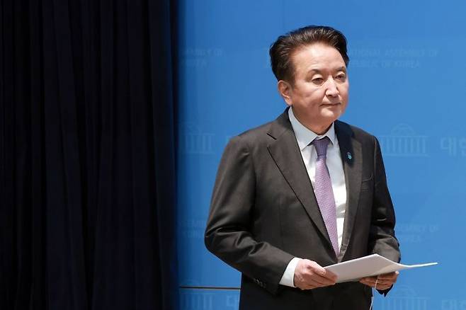 국민의힘 충북도지사 최종 후보로 뛰게 된 김영환 충북지사. 연합뉴스