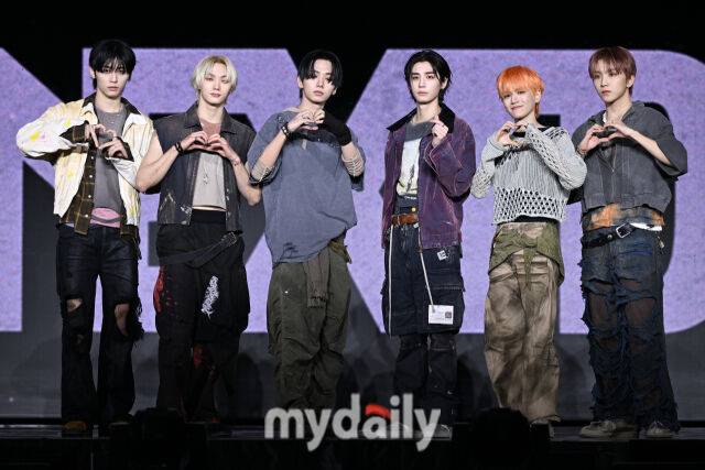 그룹 보이넥스트도어/마이데일리 DB