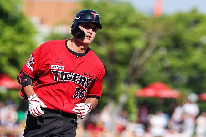 KIA 오선우(사진)은 해럴드 카스트로가 부상 이탈한 사이 주전으로 도약하려고 한다. 사진제공｜KIA 타이거즈