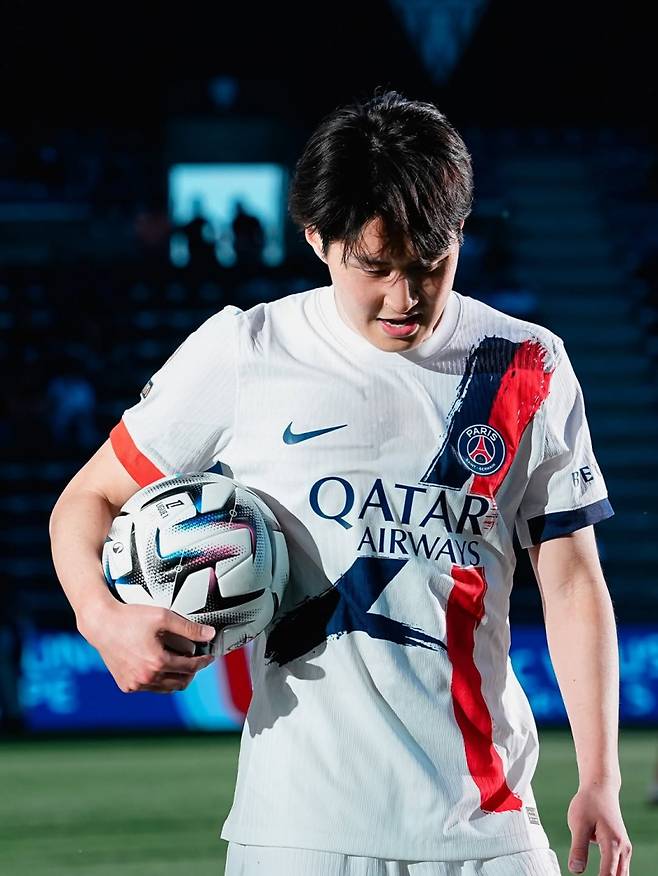 지난 26일 앙제와 리그1 원정경기서 1골 1도움을 기록한 PSG 이강인. 사진=PSG SNS