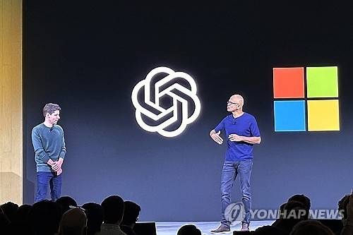 ▲ 샘 올트먼 오픈AI CEO와 사티아 나델라 MS CEO [AP=연합뉴스 자료사진]