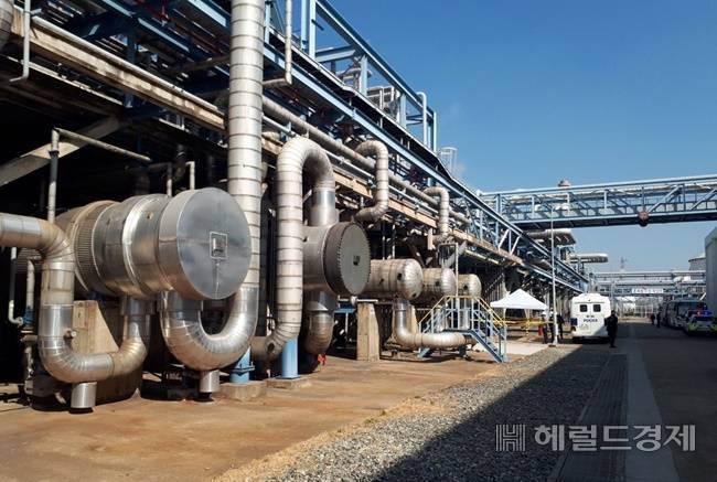 여천NCC 3공장 에틸렌 생산 설비. 박대성 기자