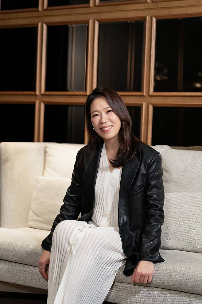 정지영 감독의 영화 ‘내 이름은’에서 정순 역을 연기한 배우 염혜란. 사진 렛츠필름, 아우라픽처스
