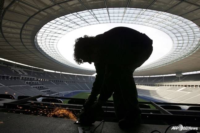 수리 중인 펠틴스 아레나. /AFPBBNews=뉴스1