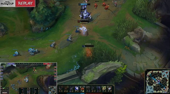 운명을 가른 평타 한 대 싸움 (사진= 치지직 플레임 방송)