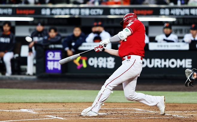 3점 홈런을 터뜨린 오태곤. 사진=SSG 랜더스