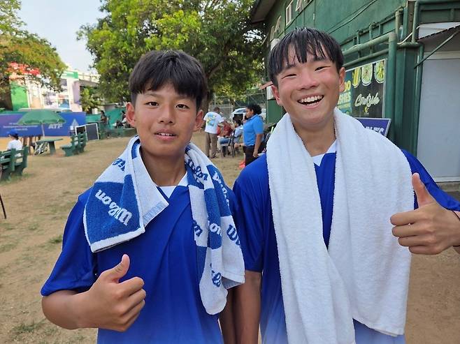 2026 아시아 챔피언십 1차 대회 남자복식에서 우승한 홍승유와 최민건