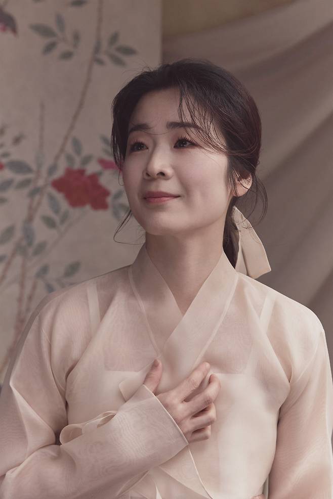 2026 뮤지컬 '서편제'에서 주인공 '송화'를 맡은 소리꾼 배우 이자람. /PAGE1