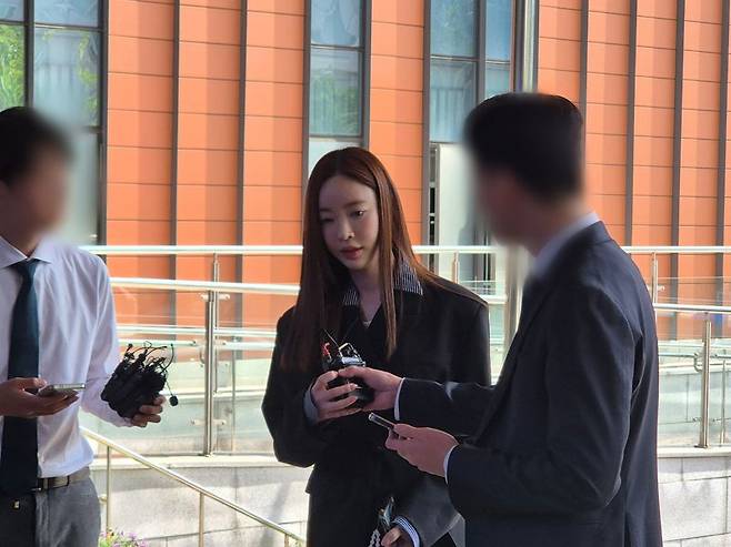 필라테스 강사 출신 인플루언서 양정원씨가 29일 사기 혐의 등 피의자 신분으로 경찰에 출석했다. 사진=김예지 기자