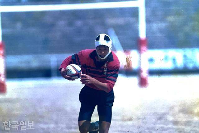 1998년 5월에 열린 '제27회 전국소년체육대회' 럭비 경기에 출전한 태일의 모습. 당시 열다섯 살이었다. 유족 제공