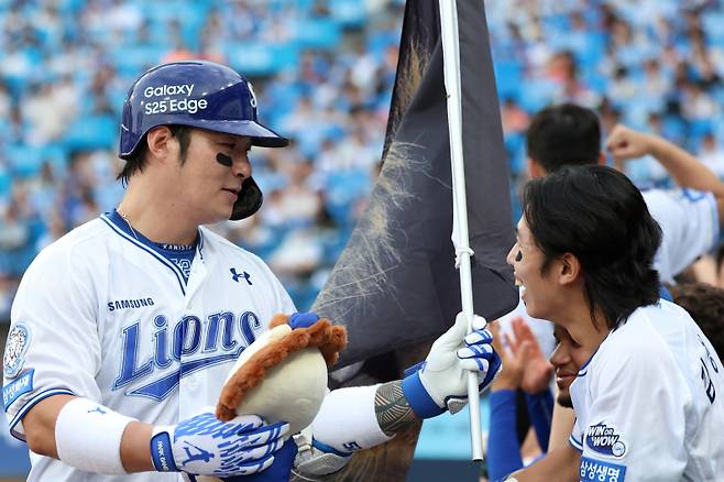 삼성 박병호-김성윤. 삼성 제공