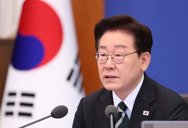 이재명 대통령이 28일 청와대에서 열린 국무회의 겸 비상경제점검회의에서 발언하고 있다. 연합뉴스
