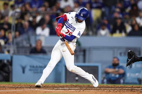 8회말 선두타자로 나와 안타를 기록한 알렉스 프리랜드. 다저스는 8회 만회점을 냈지만, 역전은 하지 못했다. 사진= Getty Images/AFP= 연합뉴스 제공