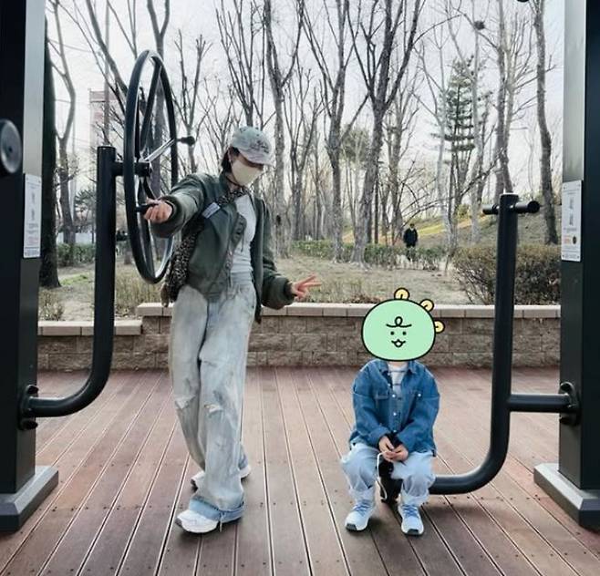[서울=뉴시스] 배우 손예진이 아들과 함께한 일상을 공개했다. (사진=인스타그램 캡처) 2026.04.28. photo@newsis.com *재판매 및 DB 금지