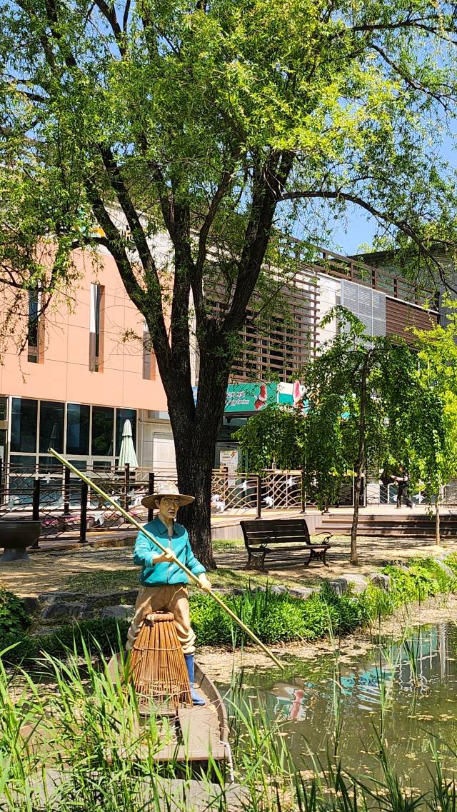 우포늪 생태를 한눈에 볼수 있는 우포늪생태관의 볼거리들. 창녕군청 제공·김진성 기자
