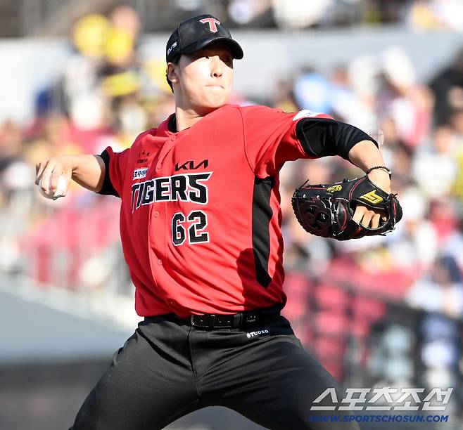 26일 광주KIA챔피언스필드에서 열린 롯데와 KIA의 경기. KIA 정해영이 역투하고 있다. 광주=허상욱 기자wook@sportschosun.com/2026.04.26/