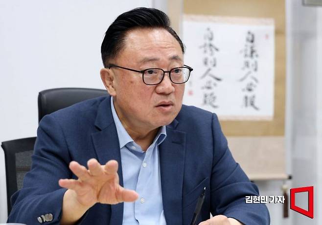 고동진 국민의힘 의원이 21일 국회의원회관에서 아시아경제와 인터뷰하고 있다.