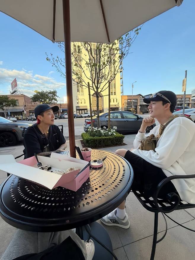 인스타그램 @502bright
