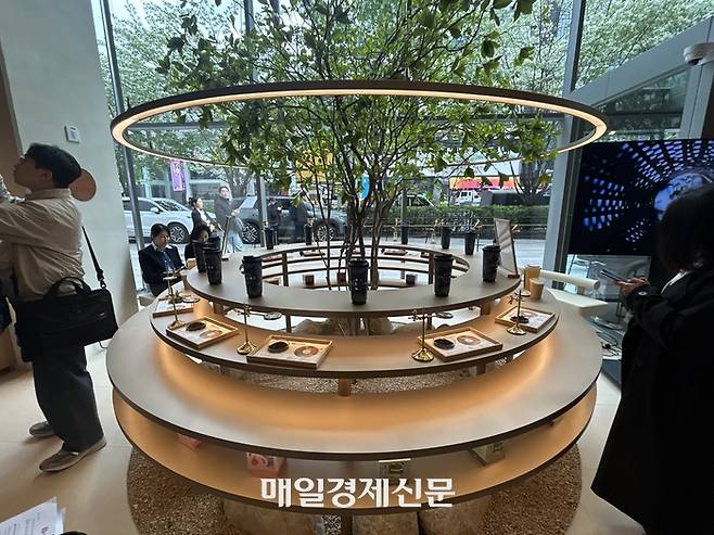 차지 강남플래그십 스토어 ‘티바’. [변덕호 기자]