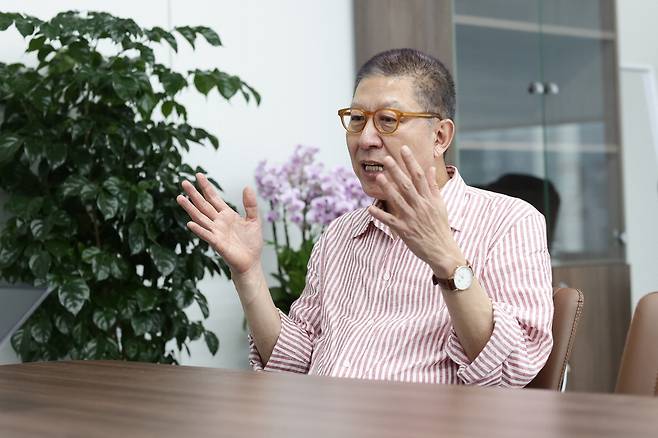 박형준 국민의힘 부산시장 후보가 부산진구에 마련된 선거캠프에서 지난 29일 매일경제와 인터뷰하고 있다.  박 후보 캠프