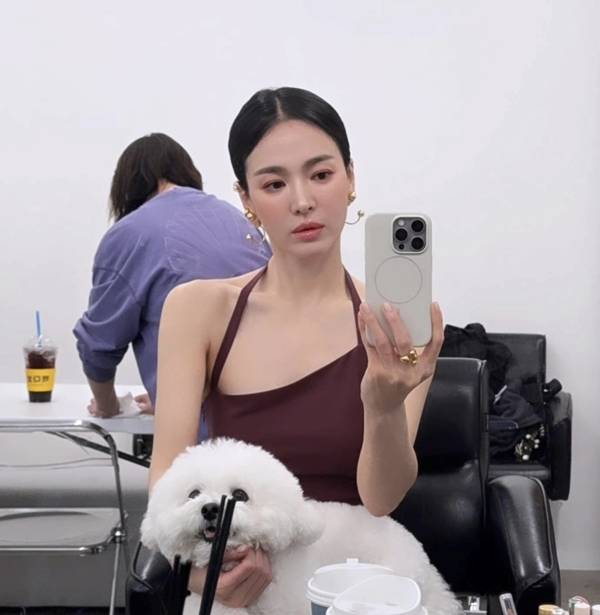 사진=송혜교 SNS