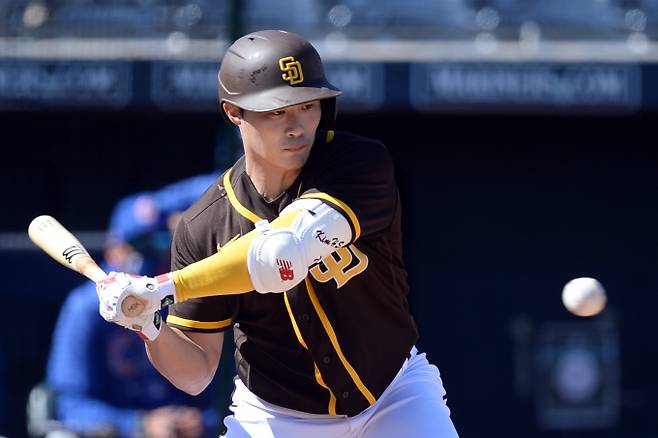 김하성(애틀랜타 브레이브스)이 손가락 부상으로 재활을 마치고 복귀했다. 사진은 2021년 3월1일(현지시각) 미국 애리조나주 피오리아 스포츠 콤플렉스에서 열린 샌디에이고 파드리스와 시카고 컵스와의 경기에 출전한 김하성(샌디에이고)의 모습. /로이터=뉴스1