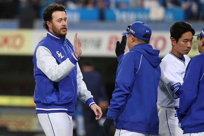 ▲ 왼쪽부터 잭 오러클린, 박진만 감독 ⓒ삼성 라이온즈