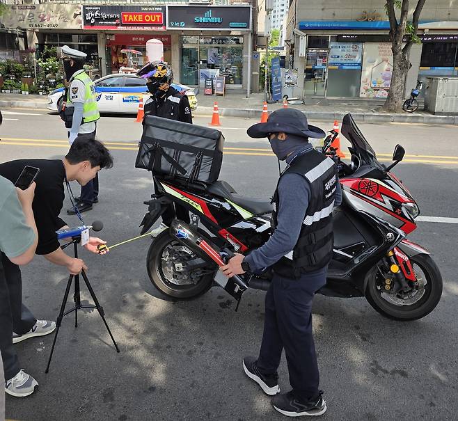 합동단속 모습 [천안시 제공. 재판매 및 DB 금지]