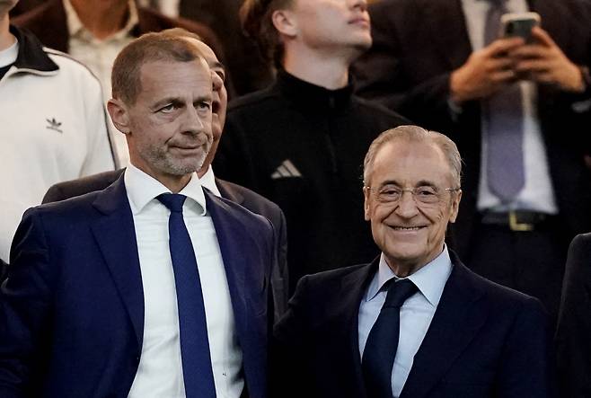 페레스  회장(오른쪽)로이터<저작권자(c) 연합뉴스, 무단 전재-재배포, AI 학습 및 활용 금지>