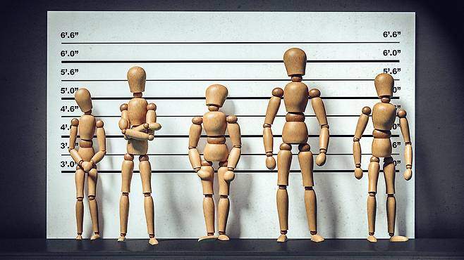 우리가 얼마나 키가 클지는 유전과 영양, 건강과 같은 다른 요인들에 의해 크게 좌우된다