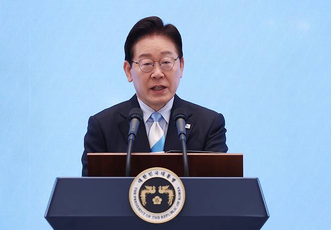 이재명 대통령이 1일 청와대 영빈관에서 열린 노동절 기념식에서 기념사하고 있다. 연합뉴스