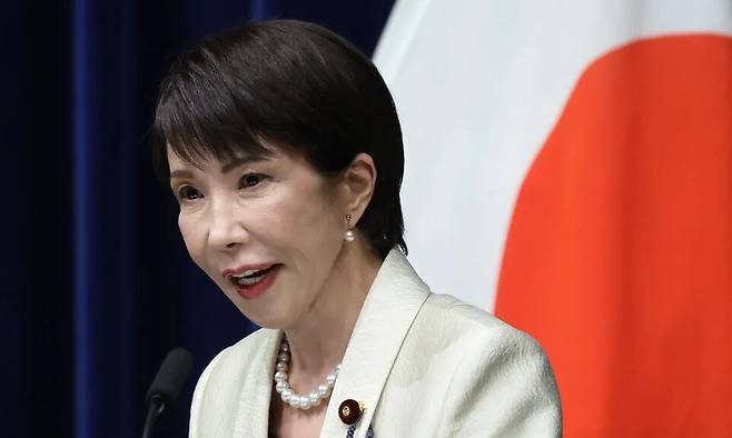 다카이치 사나에 일본 총리가 2026년 2월 18일 도쿄 총리 관저에서 열린 기자회견에서 발언하고 있다. AP 연합뉴스