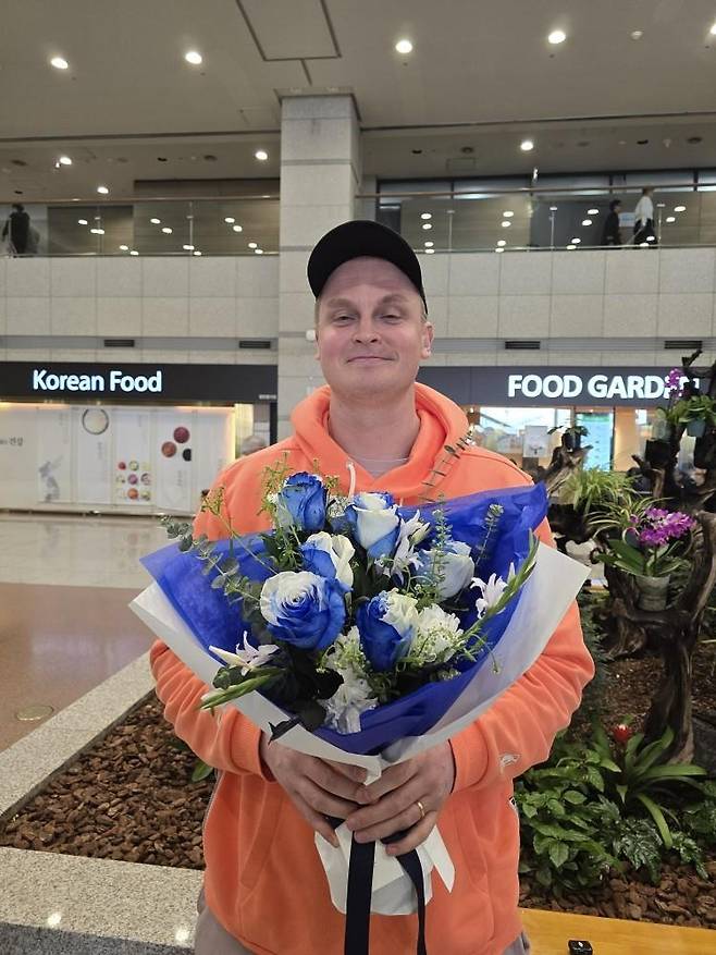 입국한 토미 틸리카이넨 삼성화재 신임 감독. 사진=삼성화재 제공