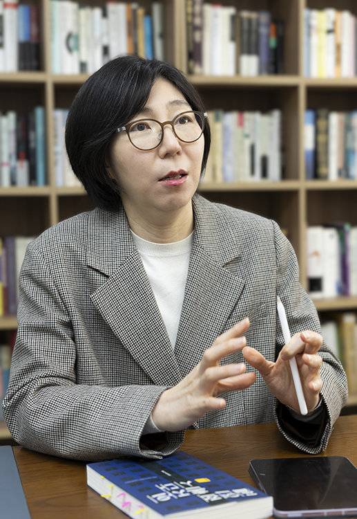 김수영 서울대 사회복지학과 교수는 “1인가구는 특별한 집단이 아니라 누구나 삶의 어느 구간에서 경험하게 되는 상태”라고 말한다. 조영철 기자