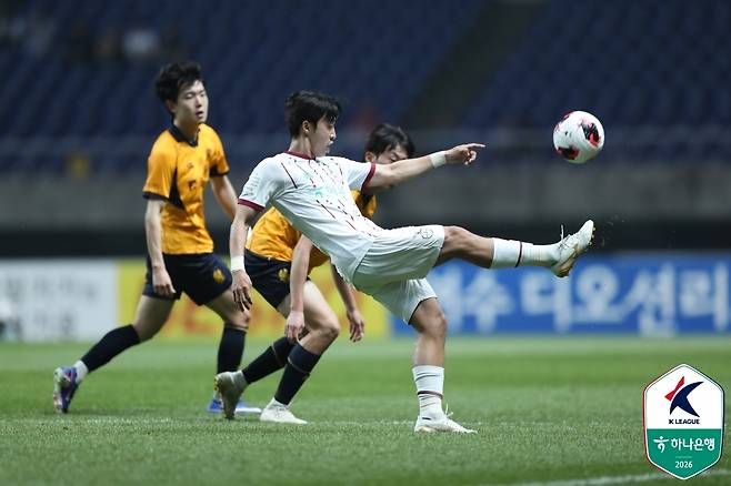 슈팅하는 대전 김준범 [한국프로축구연맹 제공. 재판매 및 DB 금지]