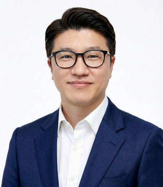 홍성진 위원