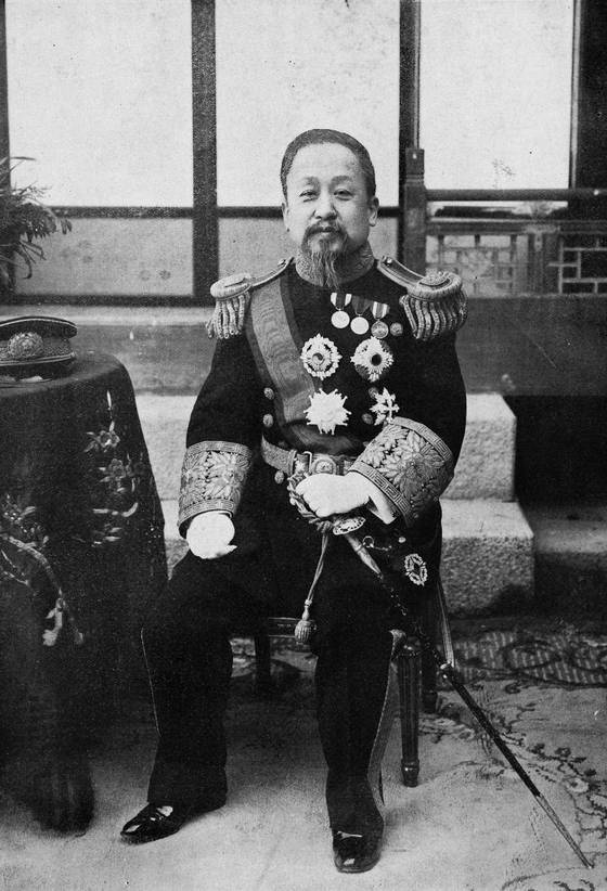 Gojong, who ruled Korea from 1864 to 1907 as the last king of the Joseon Dynasty (1392-1897) and as the first emperor of the Korean Empire from 1897 until his forced abdication in 1907, is pictured in 1907. [SEOUL MUSEUM OF HISTORY]