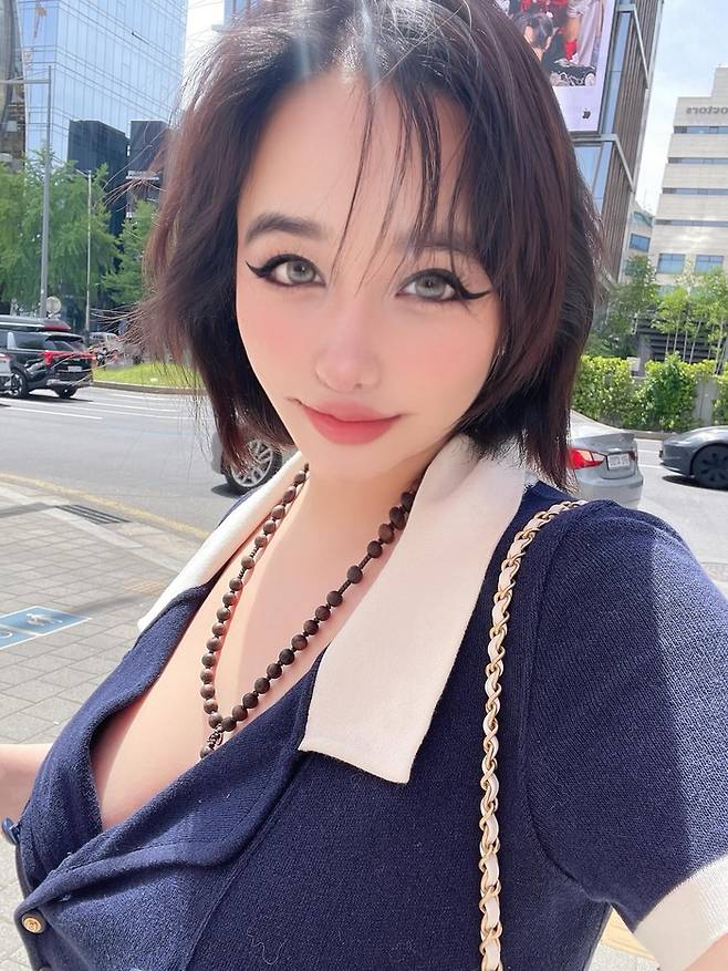 박봄 SNS.
