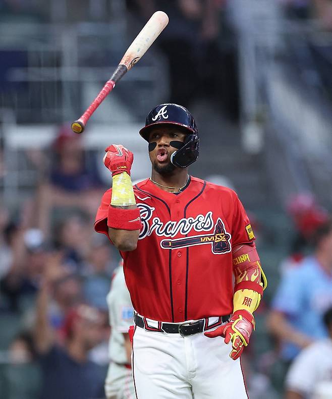 ATLANTA, GEORGIA - APRIL 24: Ronald Acuna Jr. #13 of the Atlanta Braves reacts after hitting a two-run homer in the third inning against the Philadelphia Phillies at Truist Park on April 24, 2026 in Atlanta, Georgia.   Kevin C. Cox/Getty Images/AFP (Photo by Kevin C. Cox / GETTY IMAGES NORTH AMERICA / Getty Images via AFP)







<저작권자(c) 연합뉴스, 무단 전재-재배포, AI 학습 및 활용 금지>