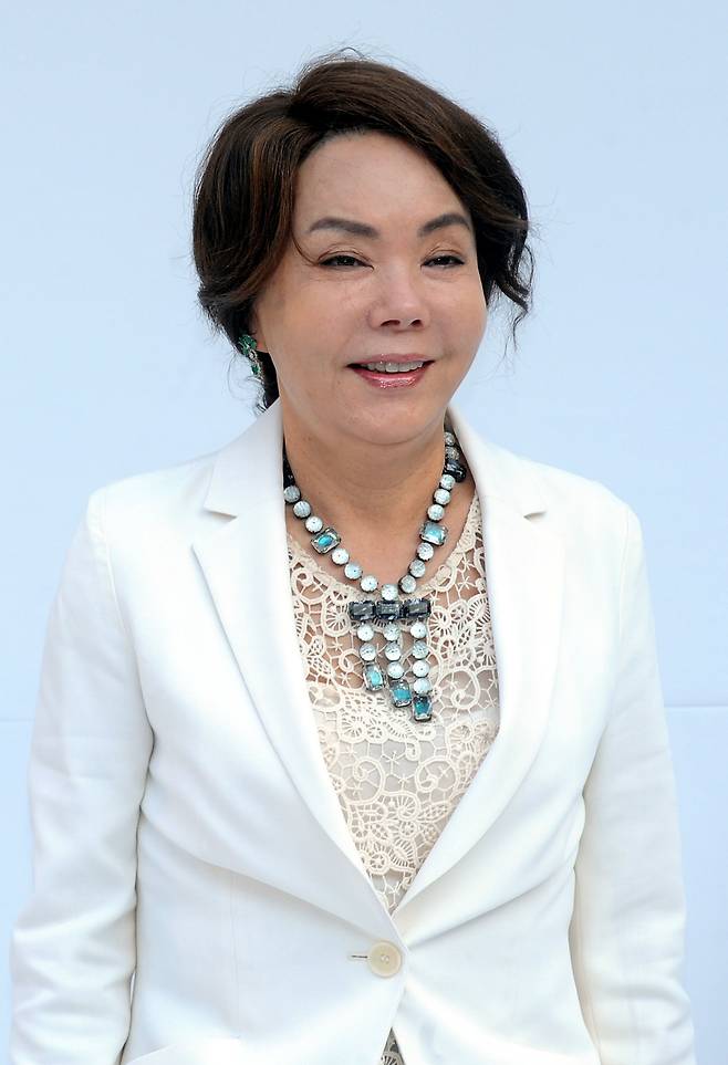 김수미가 서울 중구 장충동 신라호텔 영빈관에서 배우 김수미가 포즈를 취하고 있다. 뉴시스