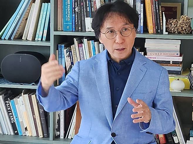 반도체 업체의 성과급 논란과 관련해 신장섭 싱가포르국립대 교수는 “이번 사태를 계기로 건설적인 성과 및 평가 보상 시스템을 만들어야 한다”고 강조했다. [사진 신장섭]