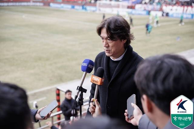 홍명보 한국 축구대표팀 감독. /사진=한국프로축구연맹 제공