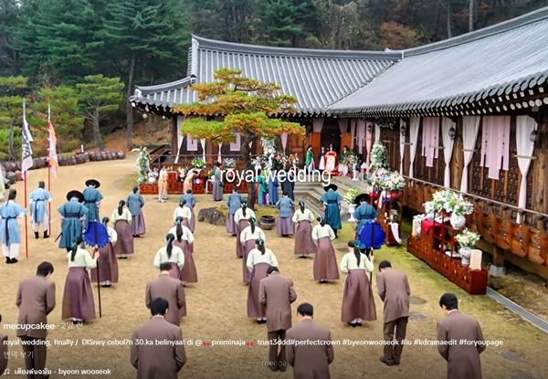 글로벌 틱톡 사용자들이 올린 21세기 대군부인 장면
