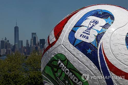 2026 북중미 월드컵 공인구 [로이터=연합뉴스]