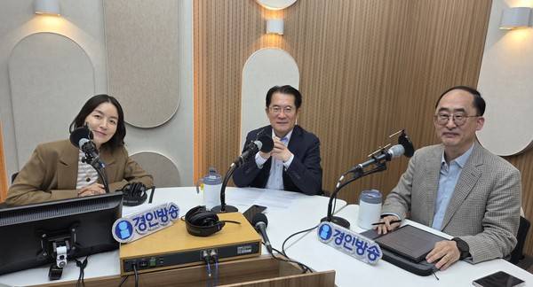박주언 앵커, 박상병 시사평론가, 류권홍 변호사(왼쪽부터) [사진 = 시사뉴스팀]