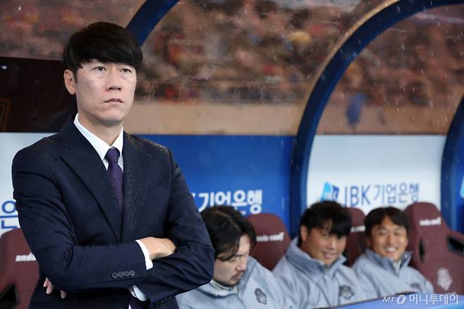 김은중 전 수원FC 감독이 2028 LA 올림픽 남자축구 대표팀을 이끌 감독으로 선임됐다. /사진=뉴스1
