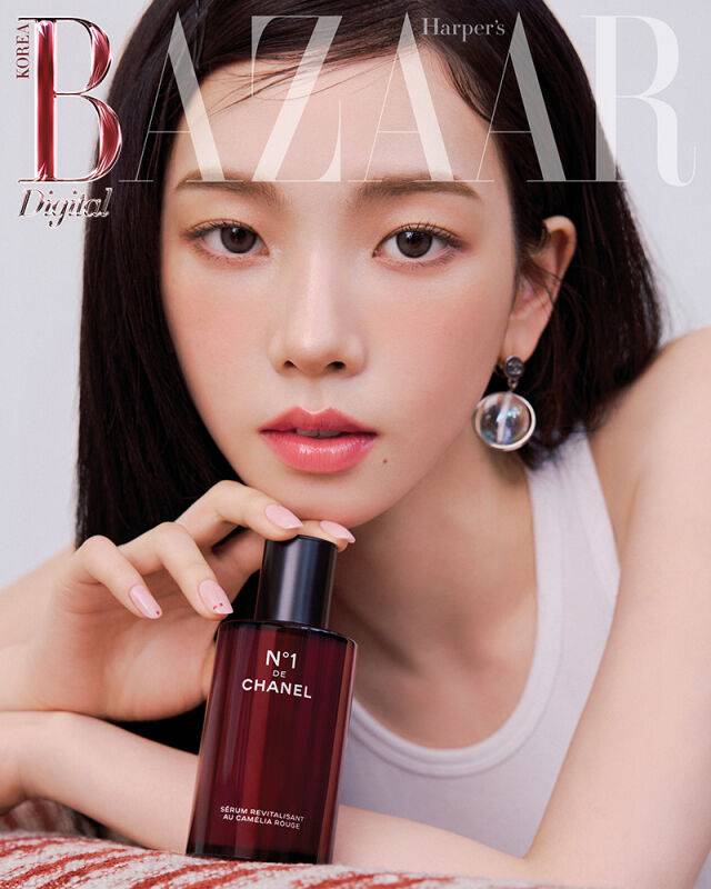 Aespa member Karina participated in a beauty pictorial shoot with Harpers Bazaar Korea. In the photos released on the 7th, Karina captivated viewers with her vibrant, clear skin.During a YouTube interview that followed the photo shoot, she also took the time to answer various concerns from fans. She reportedly shared practical advice, such as how to get close to friends in the new semester, secrets to maintaining a positive attitude, and know-how on how to wisely say no.Meanwhile, Aespa will release their second full-length album, LEMONADE, on the 29th.