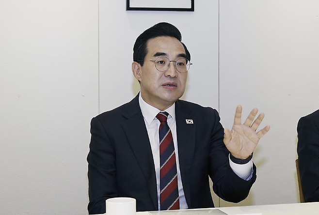 박홍근 기획예산처 장관이 지난 4월 29일 서울 중구 콘퍼런스 하우스 달개비에서 ‘재정정책자문회의 민간위원 오찬 간담회’를 주재하고 있다. 기획예산처 제공